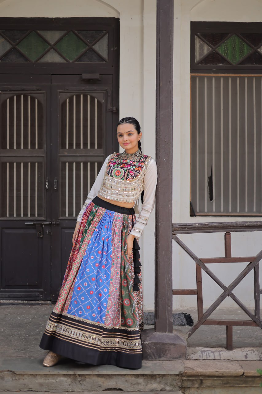 LEHNGA CHOLI