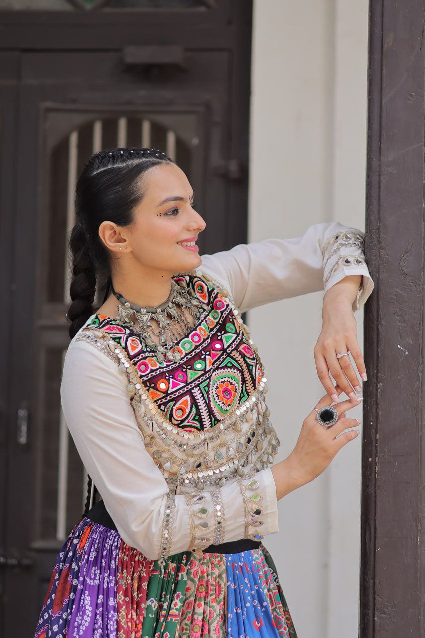 LEHNGA CHOLI