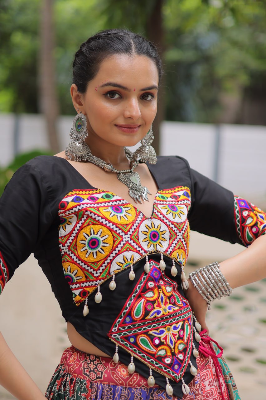 NAVRATRI LEHENGA CHOLI