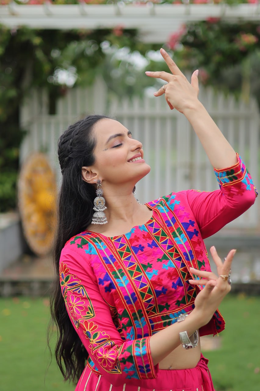 NAVRATRI LEHENGA CHOLI