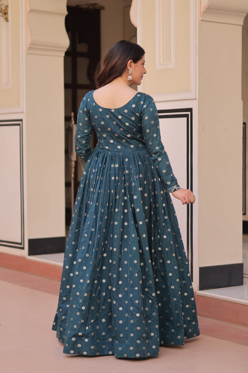 GOWN
