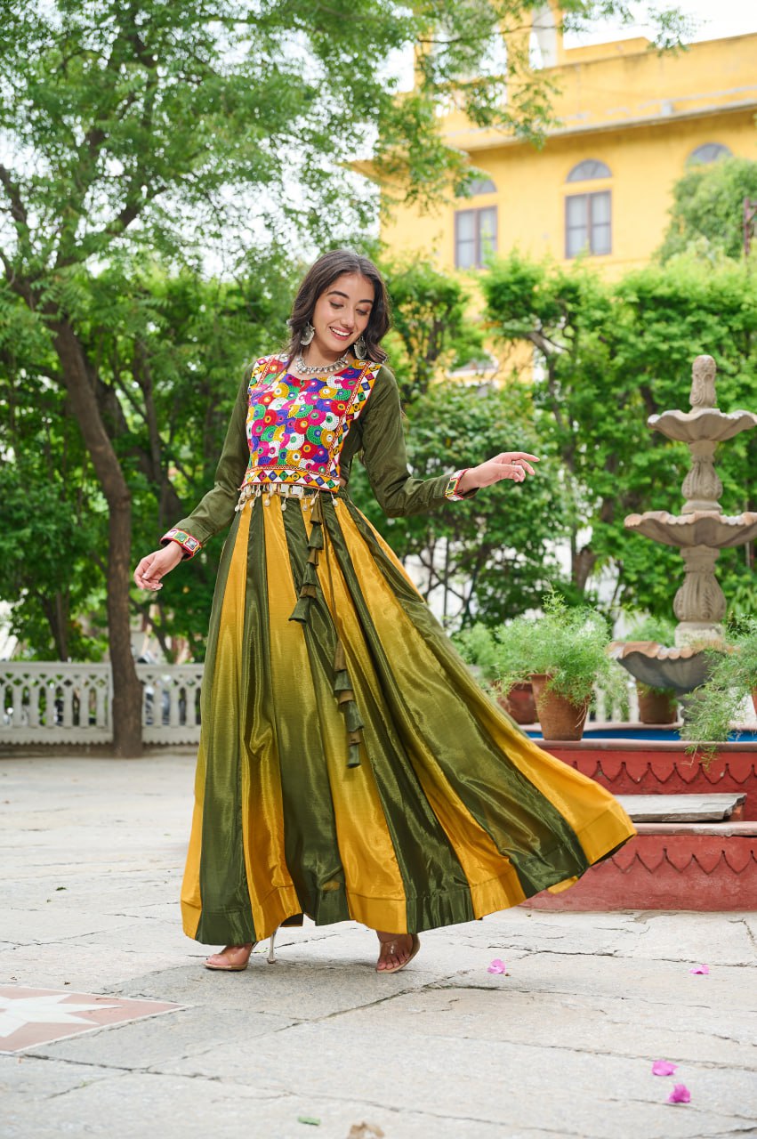 NAVRATRI LEHENGA CHOLI