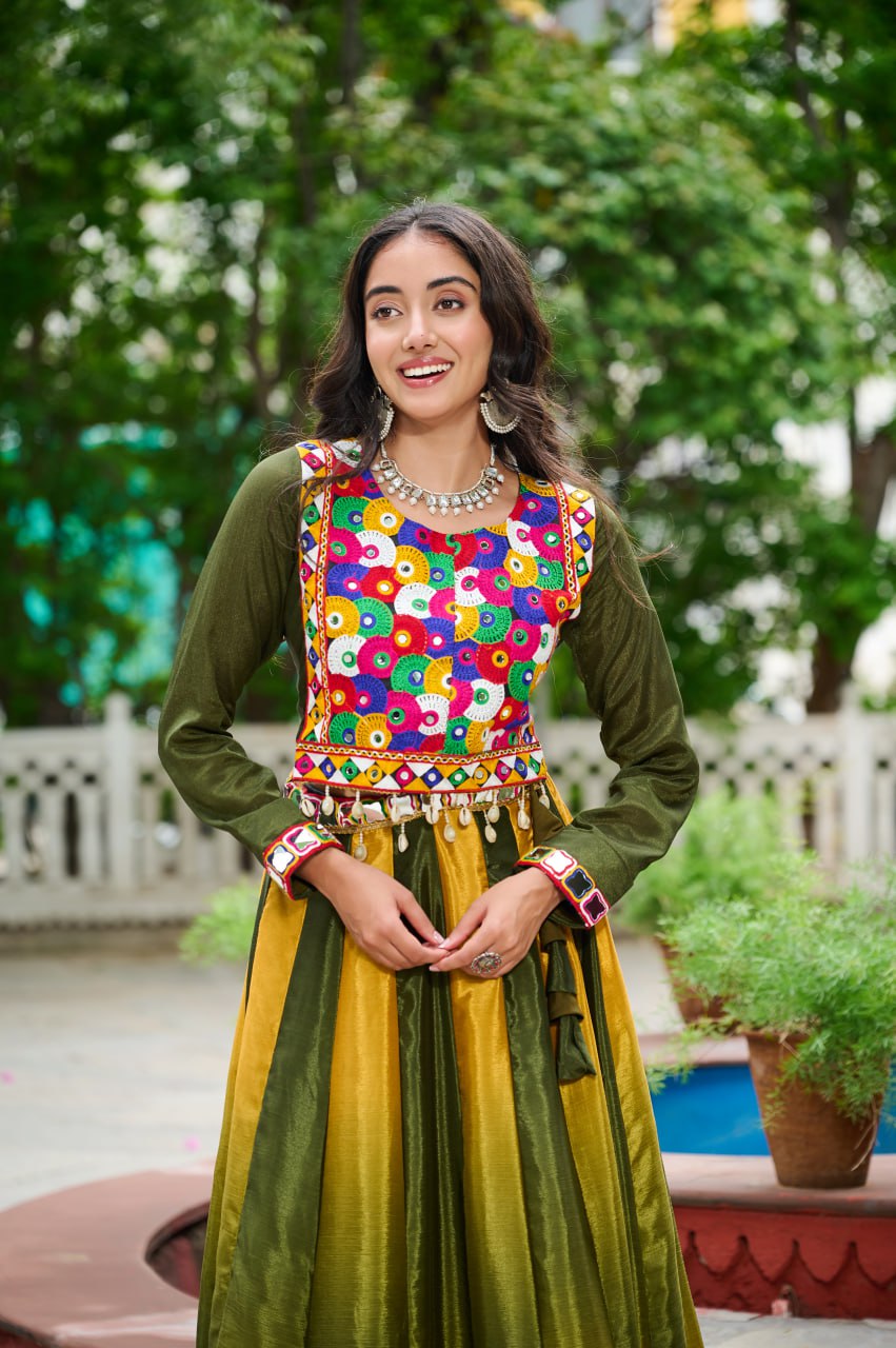 NAVRATRI LEHENGA CHOLI