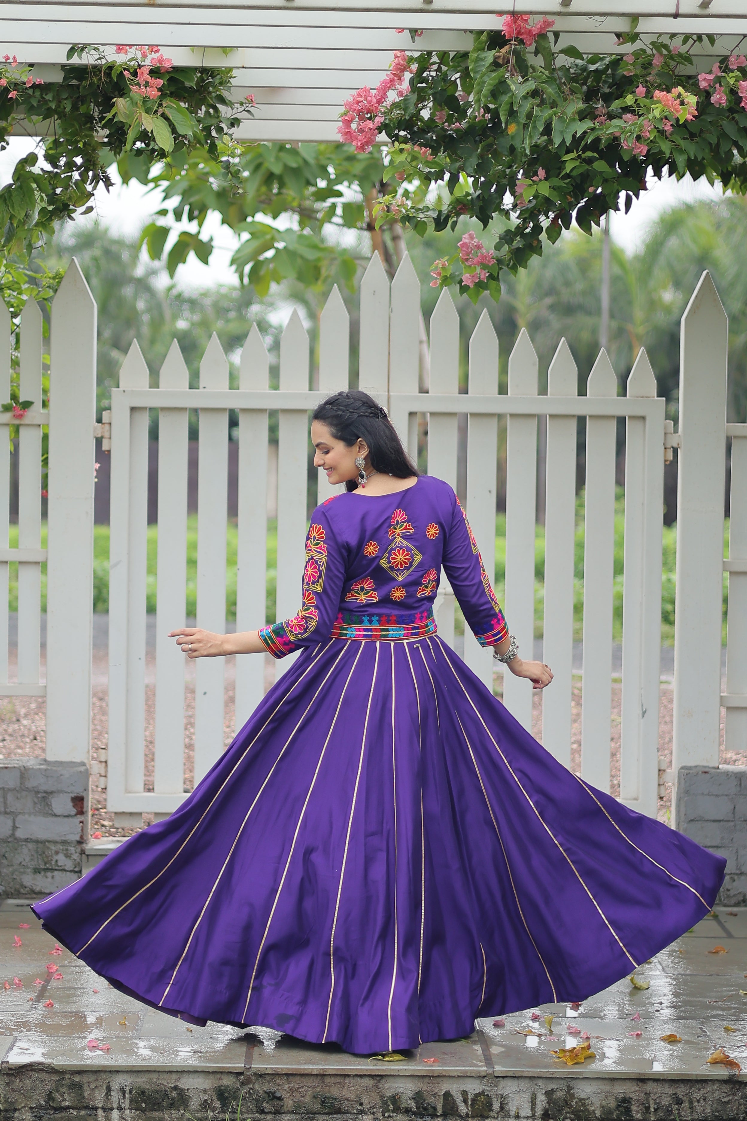 NAVRATRI LEHENGA CHOLI